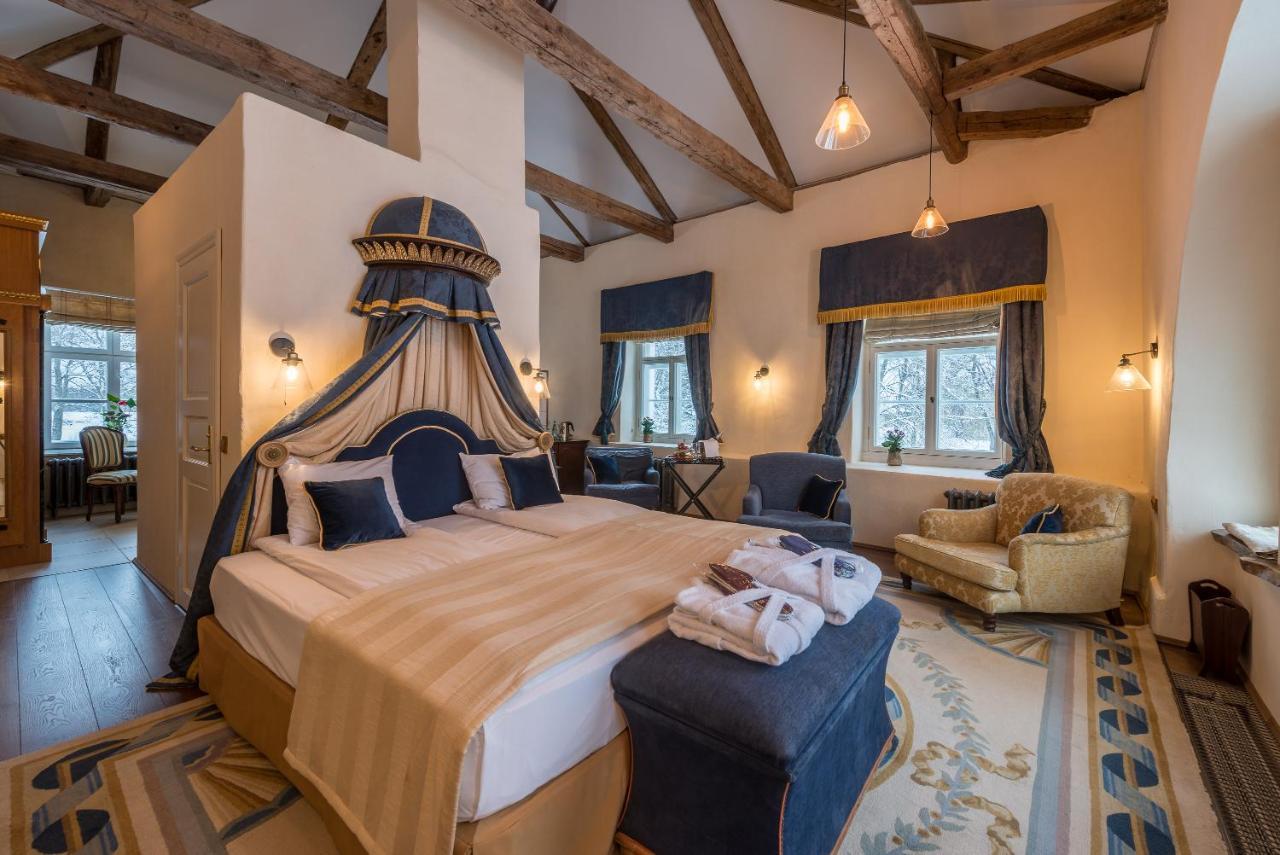Курортный комплекс Manor &